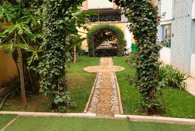 4 Bed Townhouse with En Suite at Kileleshwa