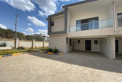 4 Bed Townhouse with En Suite in Syokimau