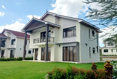 4 Bed Townhouse with Swimming Pool at Off Mombasa Road