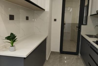 2 Bed Apartment with En Suite in Lavington - 2