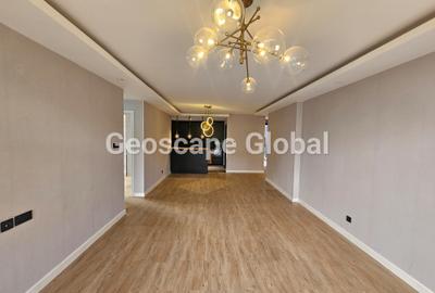 3 Bed Apartment with En Suite in Brookside