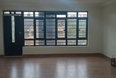 3 Bed Apartment with En Suite in Kamangu