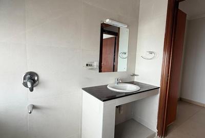 2 Bed Apartment with En Suite in Kileleshwa - 3