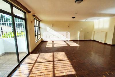 3 Bed Apartment with En Suite in Kilimani