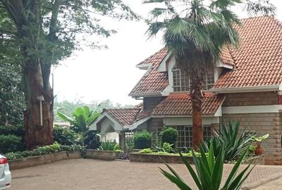 6 Bed House with En Suite in Muthaiga