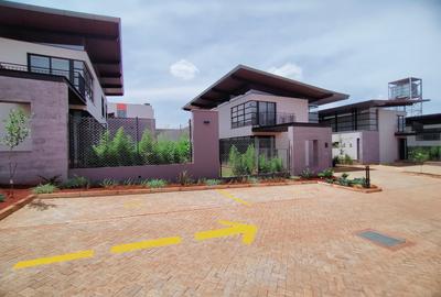 4 Bed House with En Suite in Karura