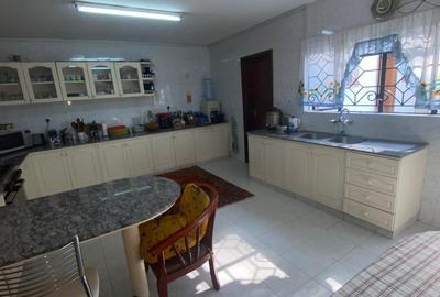 4 Bed Townhouse with En Suite in Lower Kabete