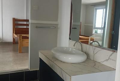 4 Bed Townhouse with En Suite in Spring Valley