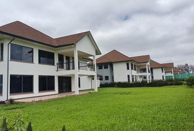 4 Bed Townhouse with En Suite at Paradise Lost