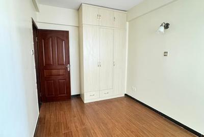 3 Bed Apartment with En Suite in Kilimani - 4