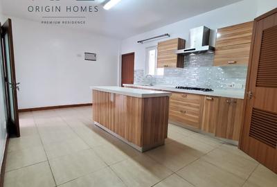 3 Bed Apartment with En Suite at Lavington