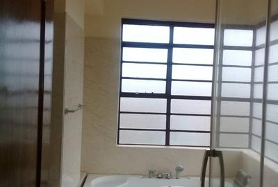 4 Bed Townhouse with Gym in Westlands Area - 4