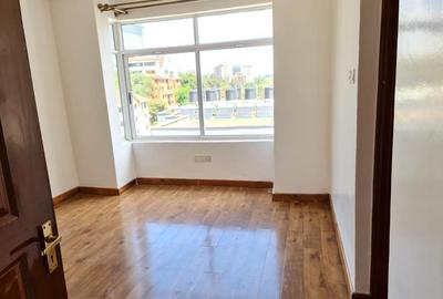 3 Bed Apartment with En Suite in Rhapta Road - 2