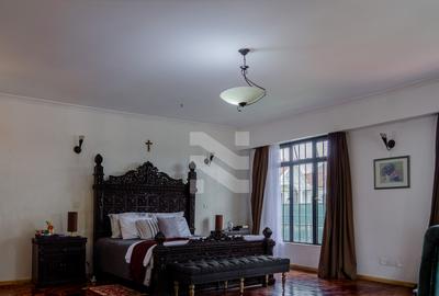 4 Bed House with En Suite in Karen