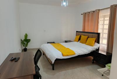 1 Bed Villa with En Suite at Lavington - 3