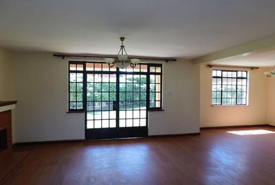 4 Bed House with En Suite at Fourways Junction Estate - 3