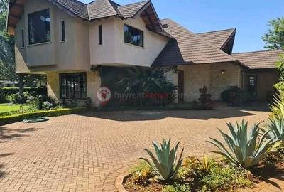 4 Bed Villa with En Suite at Runda