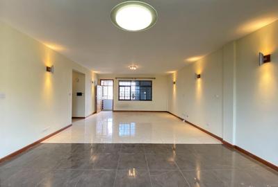 3 Bed Apartment with En Suite in Parklands