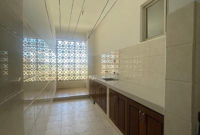 Serviced 3 Bed Apartment with En Suite in Nyali Area - 3