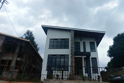 4 Bed Townhouse with En Suite at Muhuri Road - 4