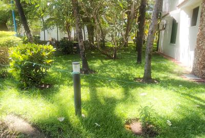 1 Bed Apartment with En Suite at Baobab Road - 4