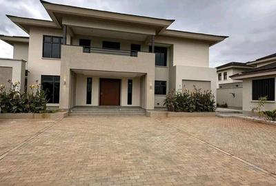 5 Bed Townhouse with En Suite in Karen