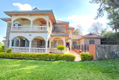 5 Bed House with En Suite in Nyari