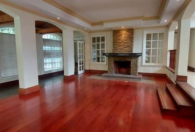 5 Bed House with En Suite in Kitisuru - 3