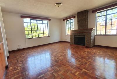 5 Bed Villa with En Suite in Lavington - 2