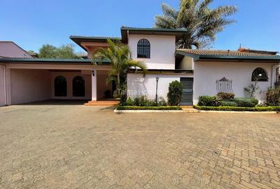 4 Bed Townhouse with En Suite at Convent Drive - 2