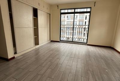 3 Bed Apartment with En Suite at Kileleshwa - 4