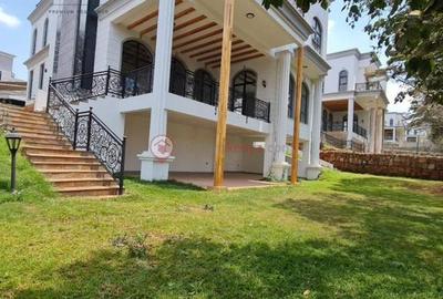 5 Bed Townhouse with En Suite in Loresho