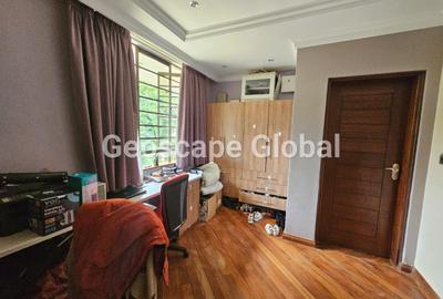5 Bed House with En Suite in Kitisuru