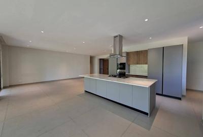 3 Bed Apartment with En Suite in Loresho - 4