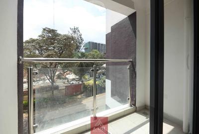 2 Bed Apartment with En Suite at Sports Road