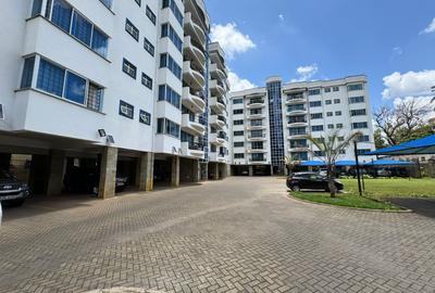 3 Bed Apartment with En Suite in Rhapta Road
