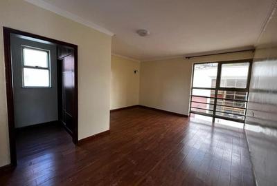 5 Bed House with En Suite at Lavington
