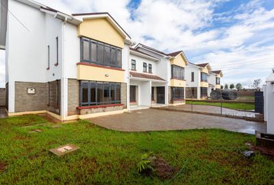 4 Bed Townhouse with En Suite in Kitengela