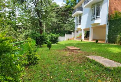 5 Bed Townhouse with En Suite in Rosslyn - 4