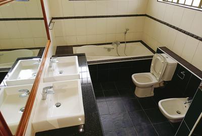 5 Bed House with En Suite at Peponi Road