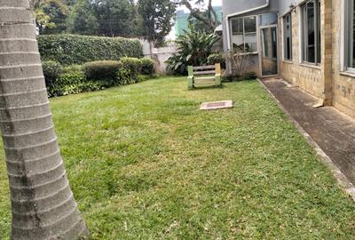 5 Bed Townhouse with En Suite at Westlands - 4
