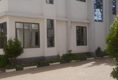5 Bed House with En Suite in Ongata Rongai - 3