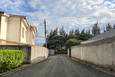 4 Bed House with En Suite at Karen Road