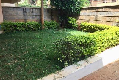 5 Bed House with En Suite in Lavington