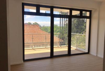 2 Bed Apartment with En Suite at Lavington