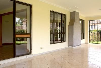 4 Bed Townhouse with En Suite at Runda