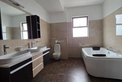 4 Bed Townhouse with En Suite in Westlands Area - 2