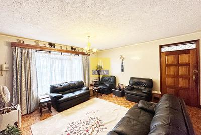 4 Bed Apartment in Riverside