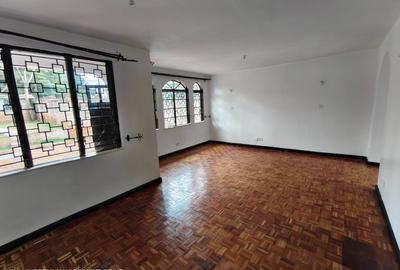 4 Bed House with En Suite at Lavington Green