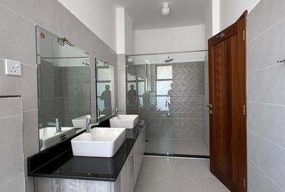 4 Bed Apartment with En Suite in Nyali Area